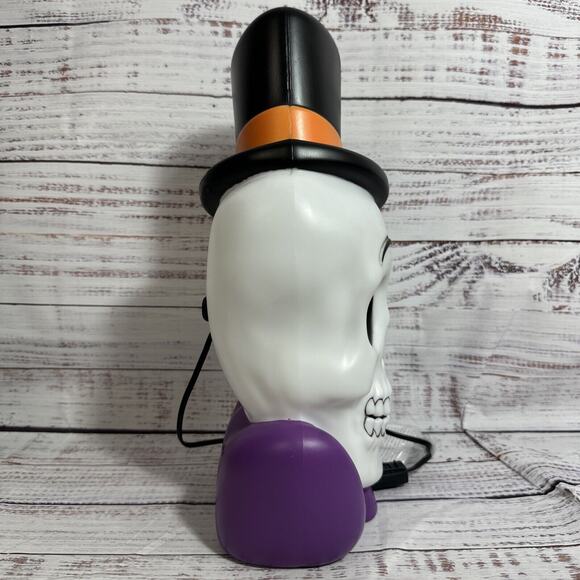 Way To Celebrate Halloween Skull Head with Top Hat Blow Mold Decor New - Picture 2 of 5